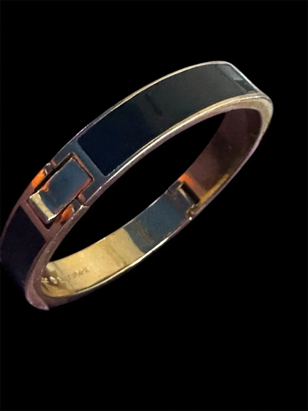 2015 KATE SPADE BLACK ENAMEL PUNCH SPADE BANGLE BRACELET - Picture 4 of 4